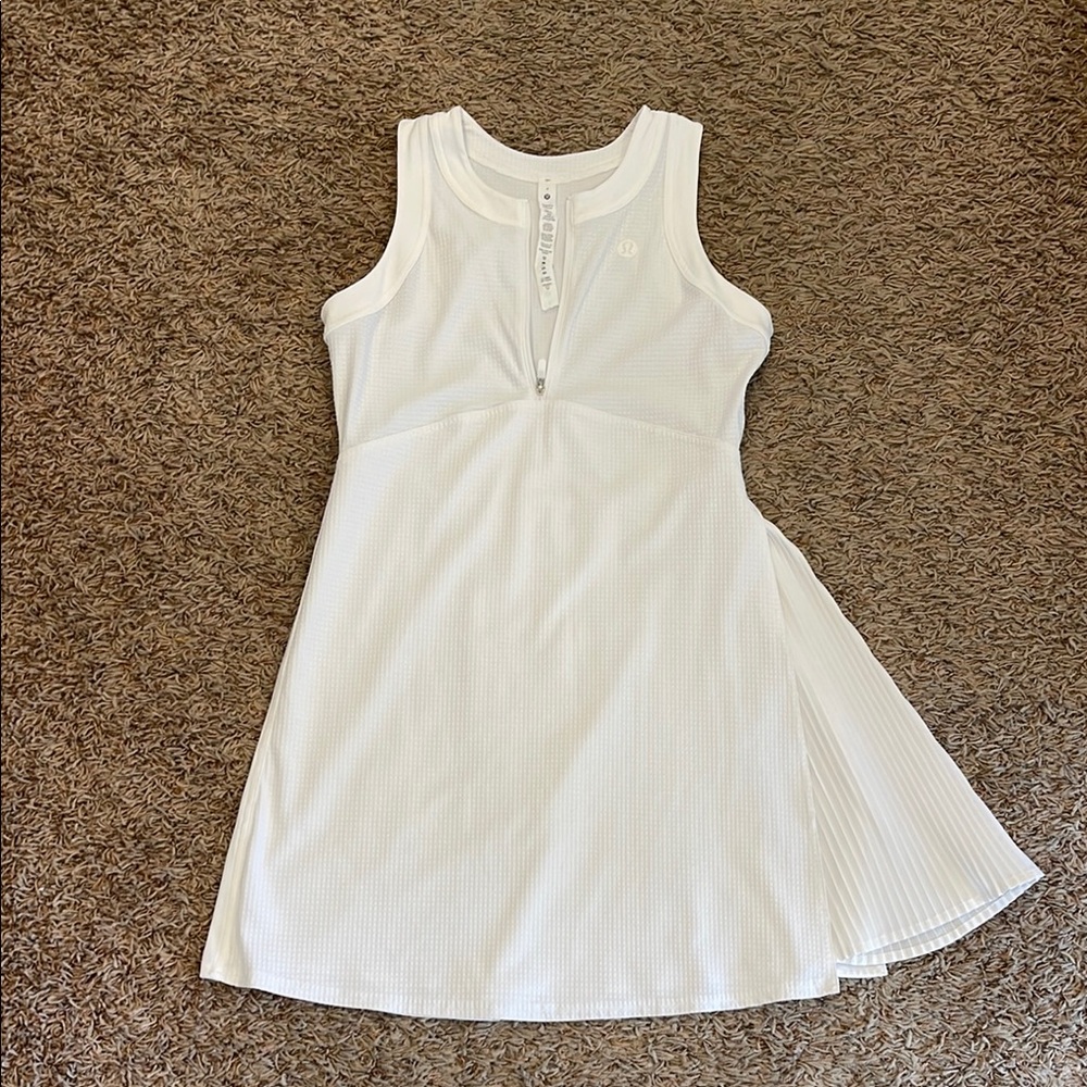 White Sleeveless Dress